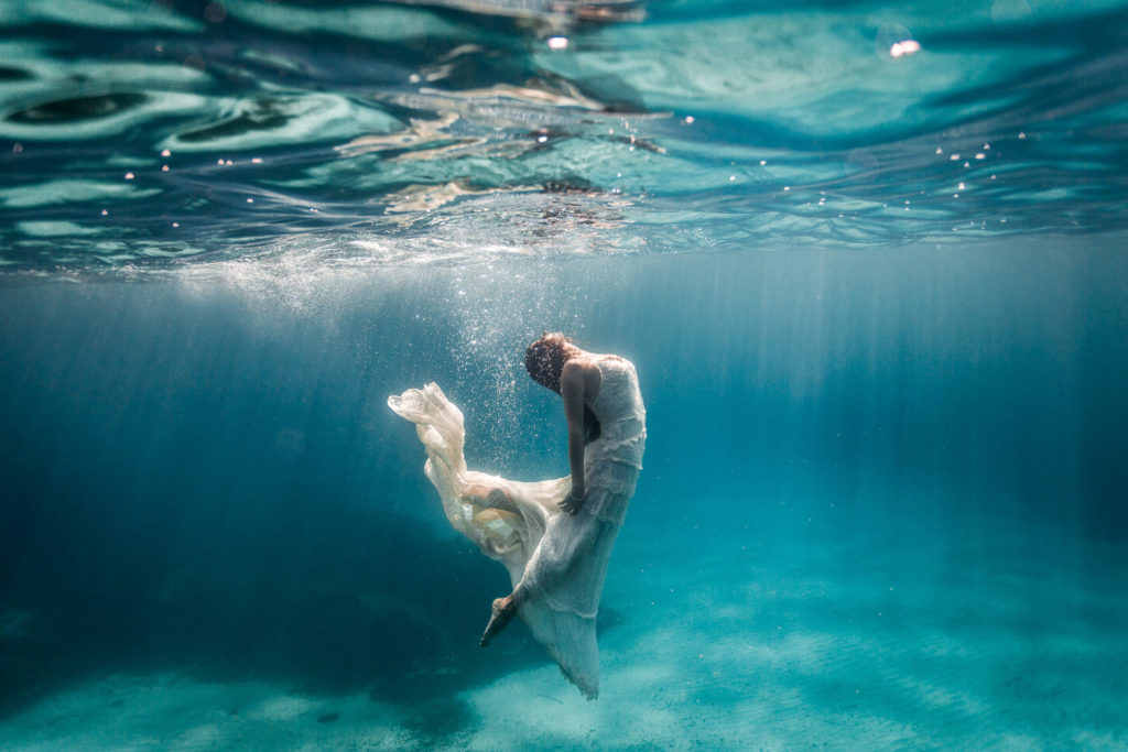 Underwater photography for Raquel & Xisco's wedding in Mallorca