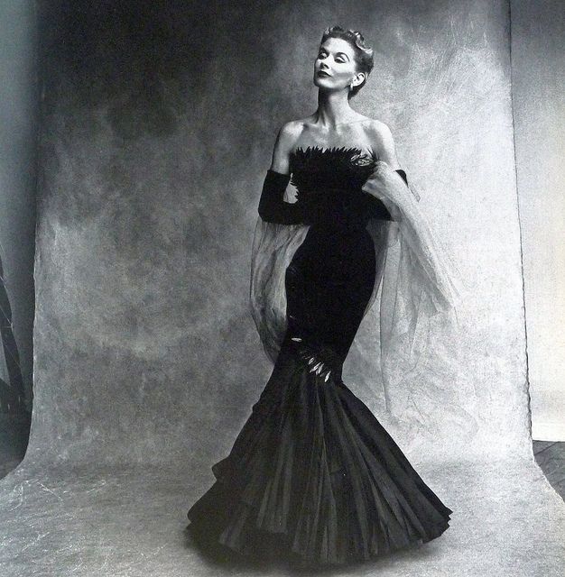 Mermaid Wedding Dress will Accentuate Your Elegant Silhouette - Tina Valerdi